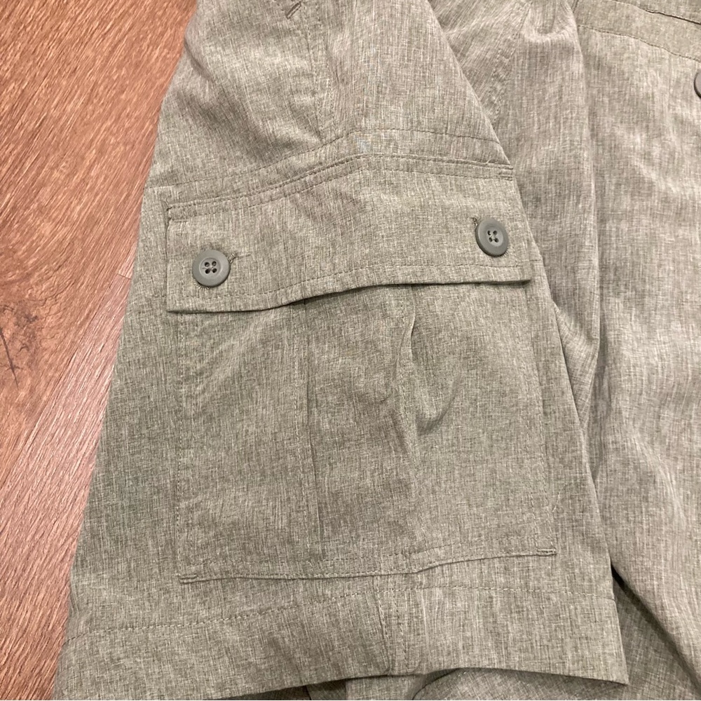 Men's Wearfirst Green Cargo Shorts Size 32 - Picture 7 of 11